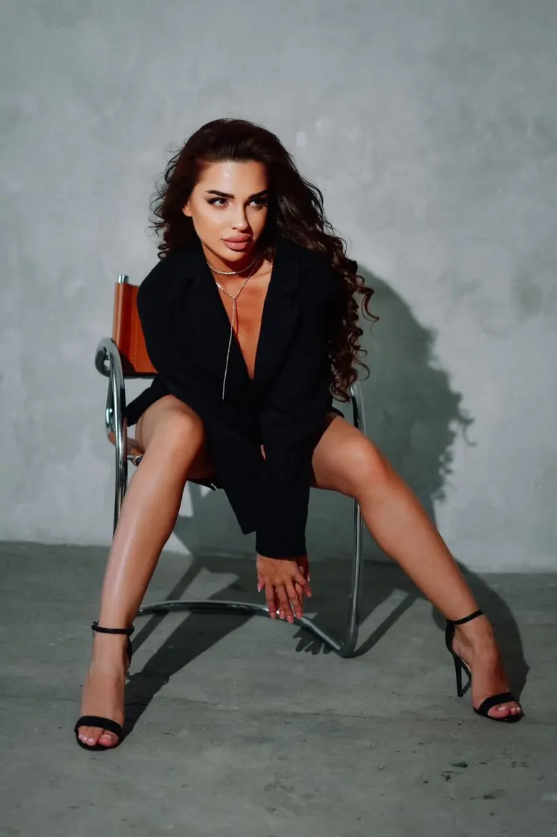 Adeline escort in Dubai