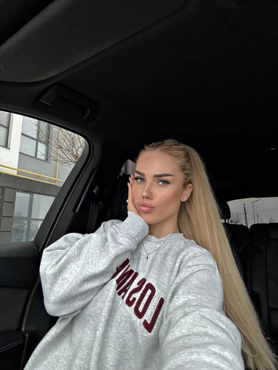 Alya escort in Dubai