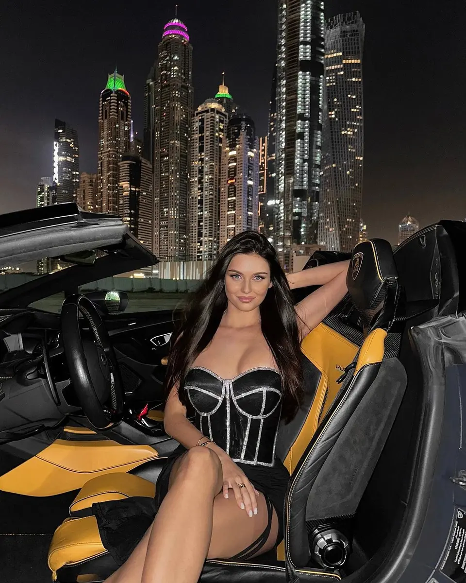 Angelina escort in Dubai