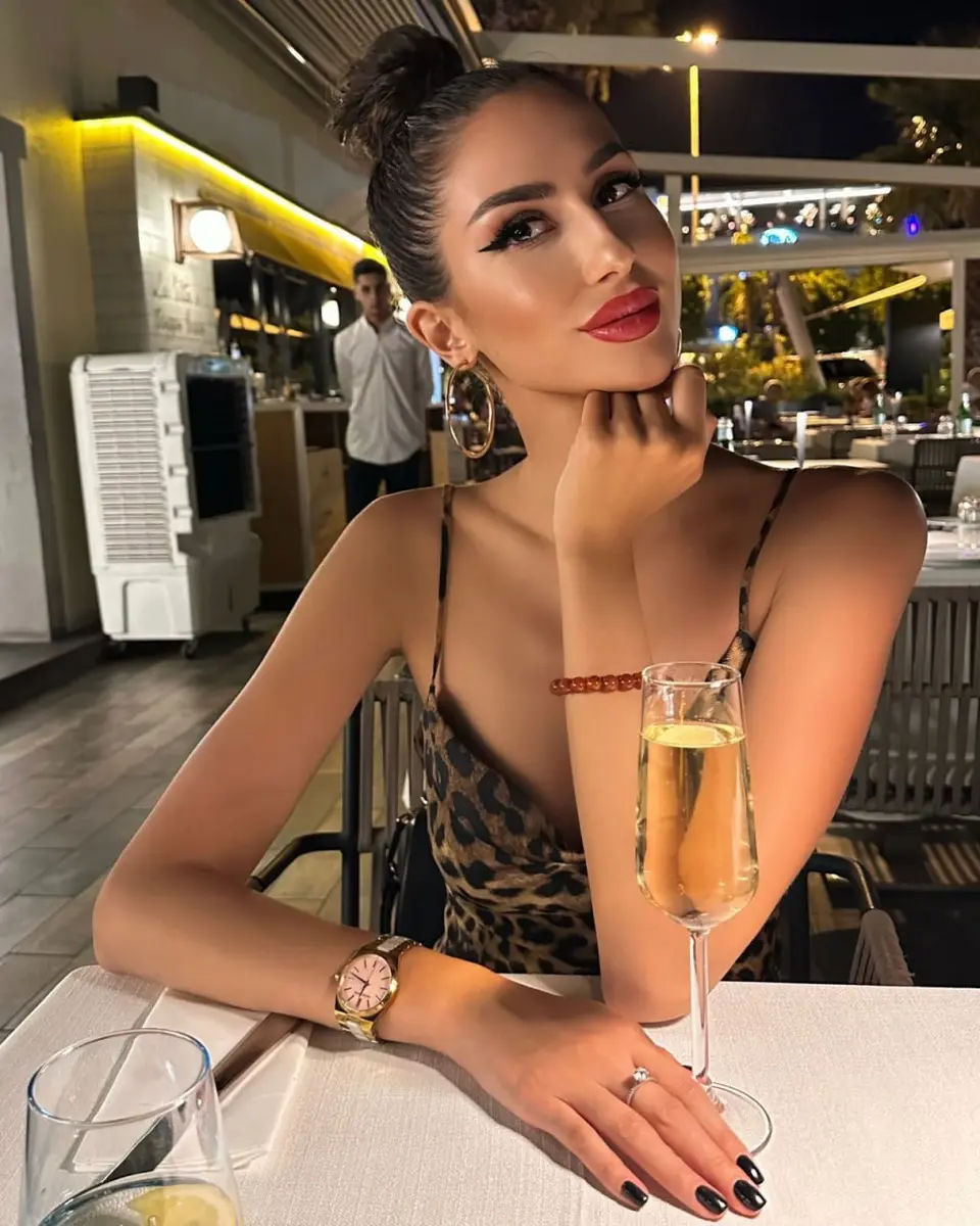 Anita escort in Dubai