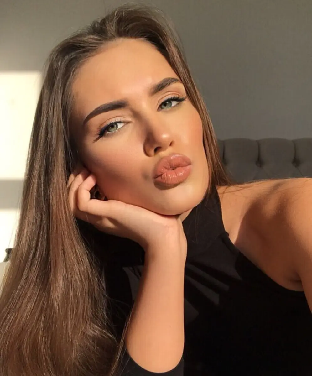 Dana escort in Dubai