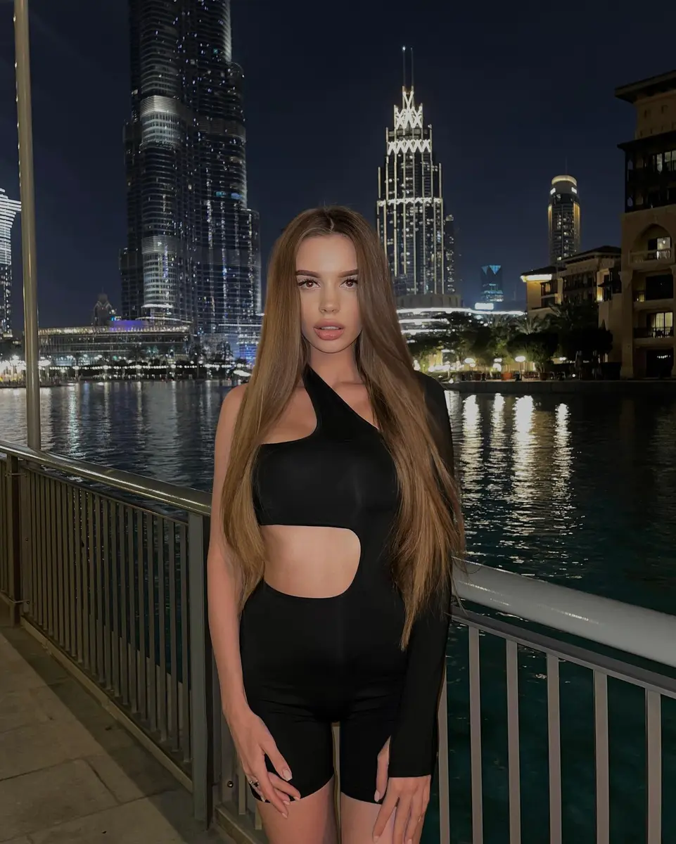 Eva escort in Dubai