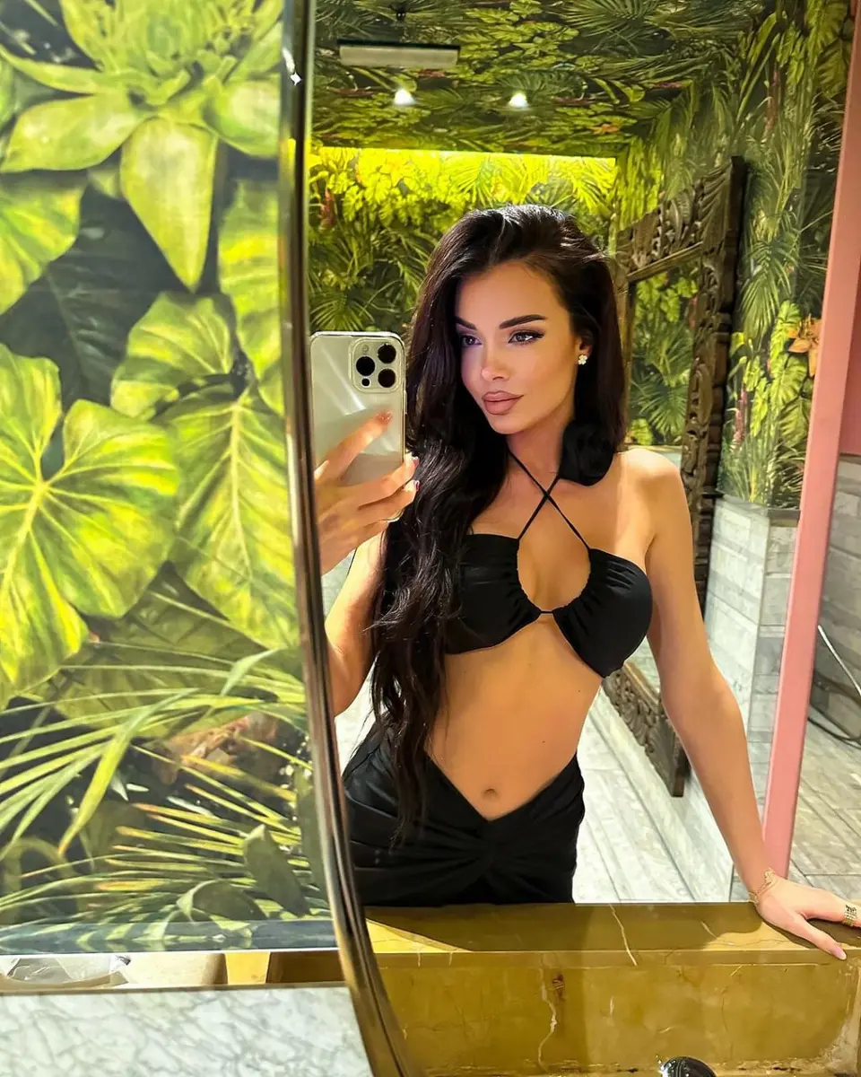 Lisa escort in Dubai