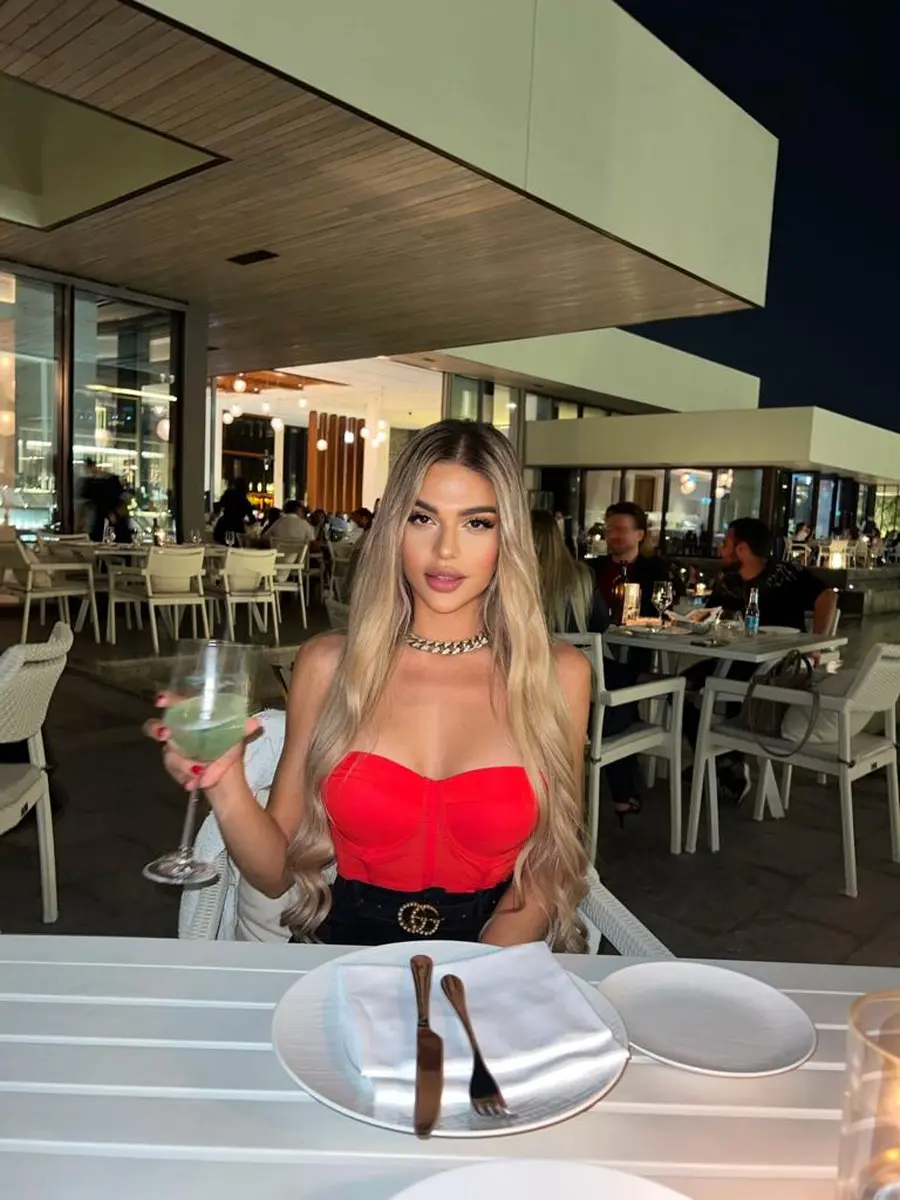Loren escort in Dubai