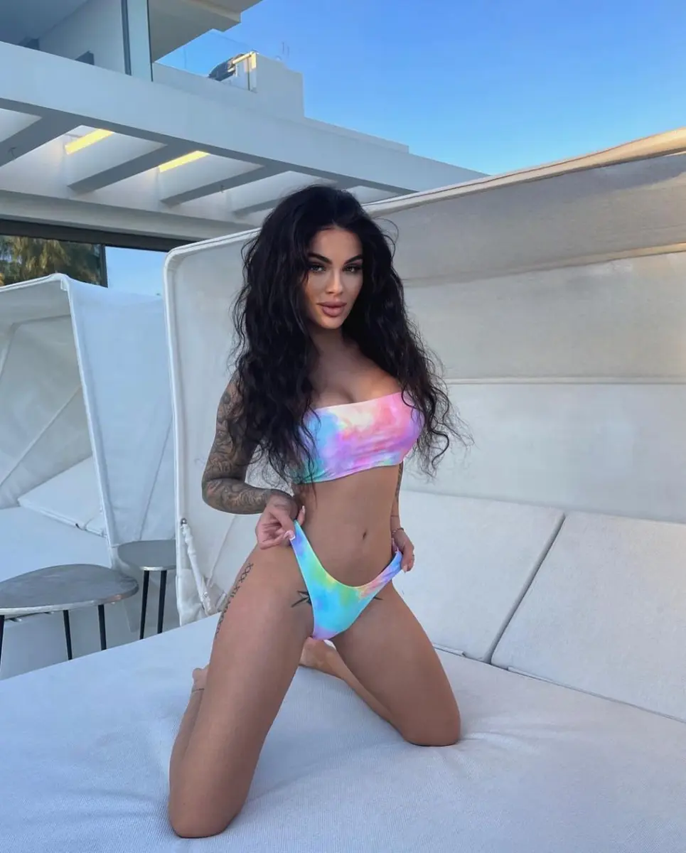 Marisa escort in Dubai