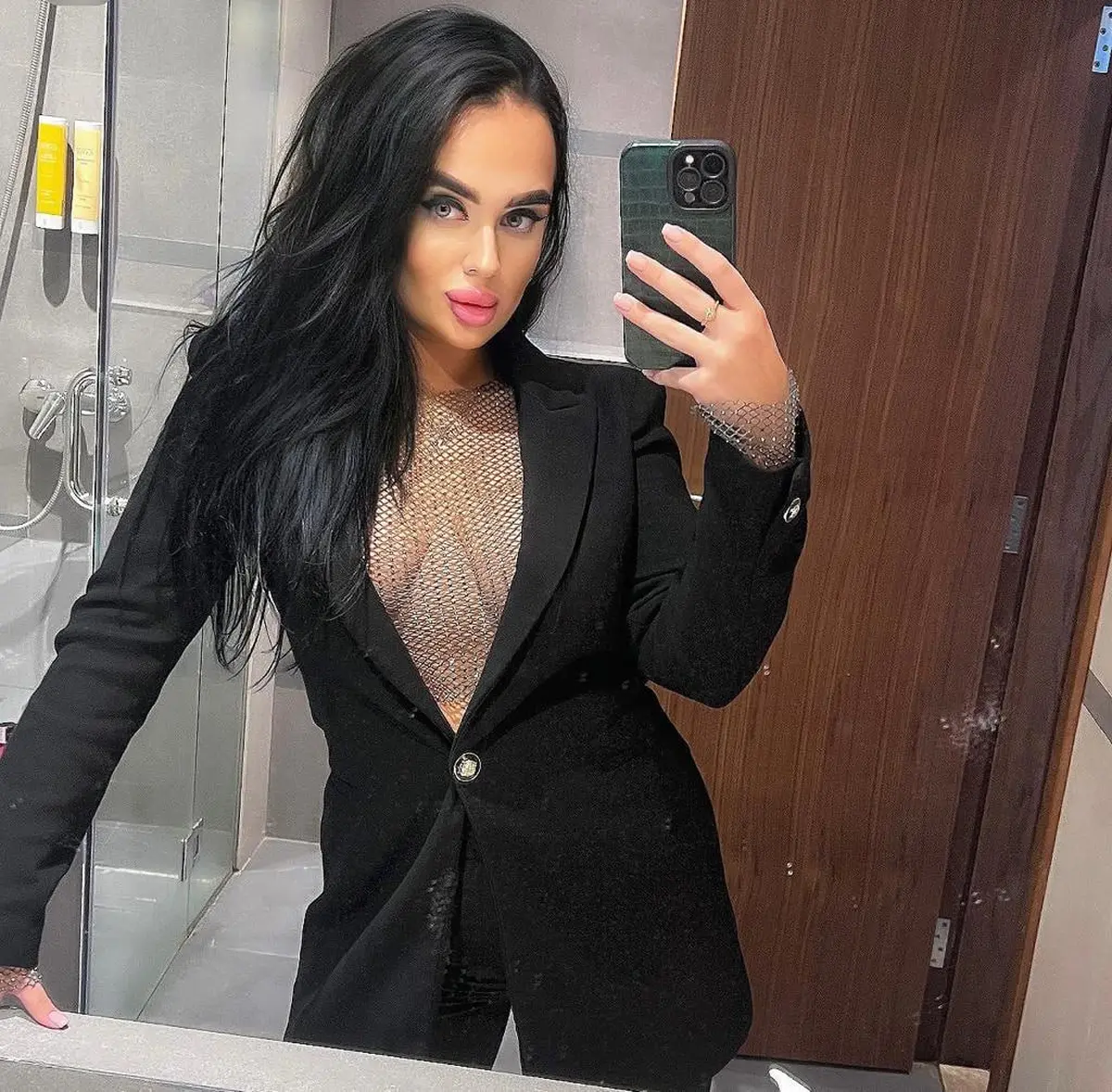 Mary escort in Dubai