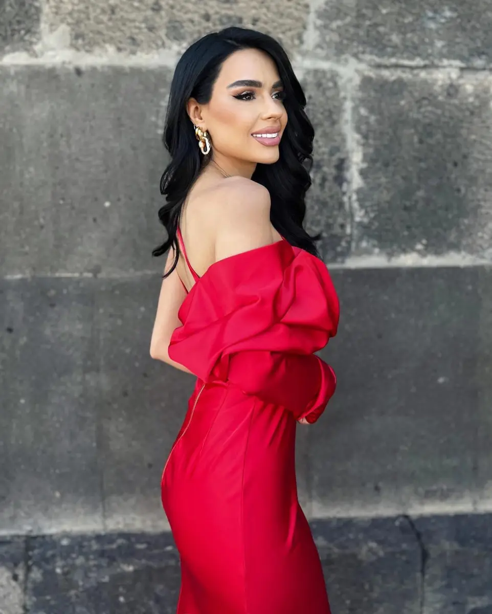 Mirella escort in Dubai