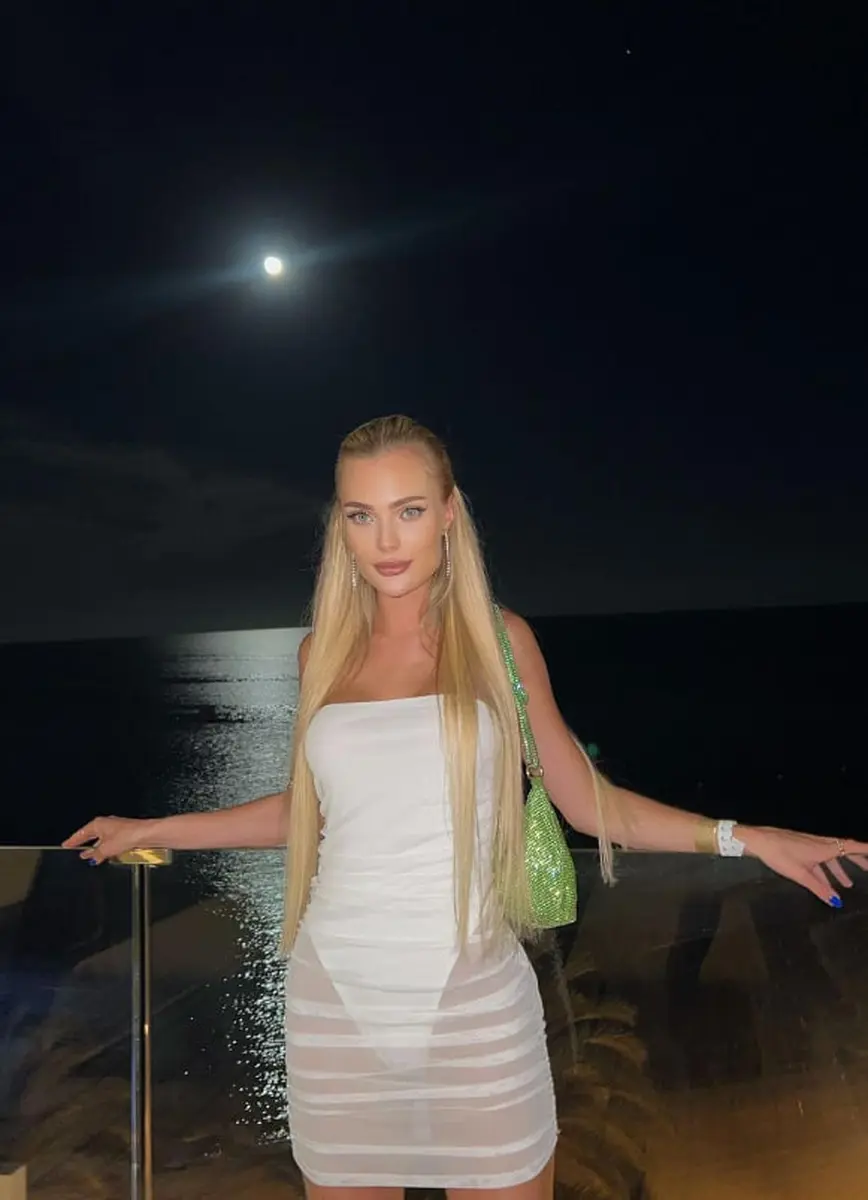 Naomi escort in Dubai