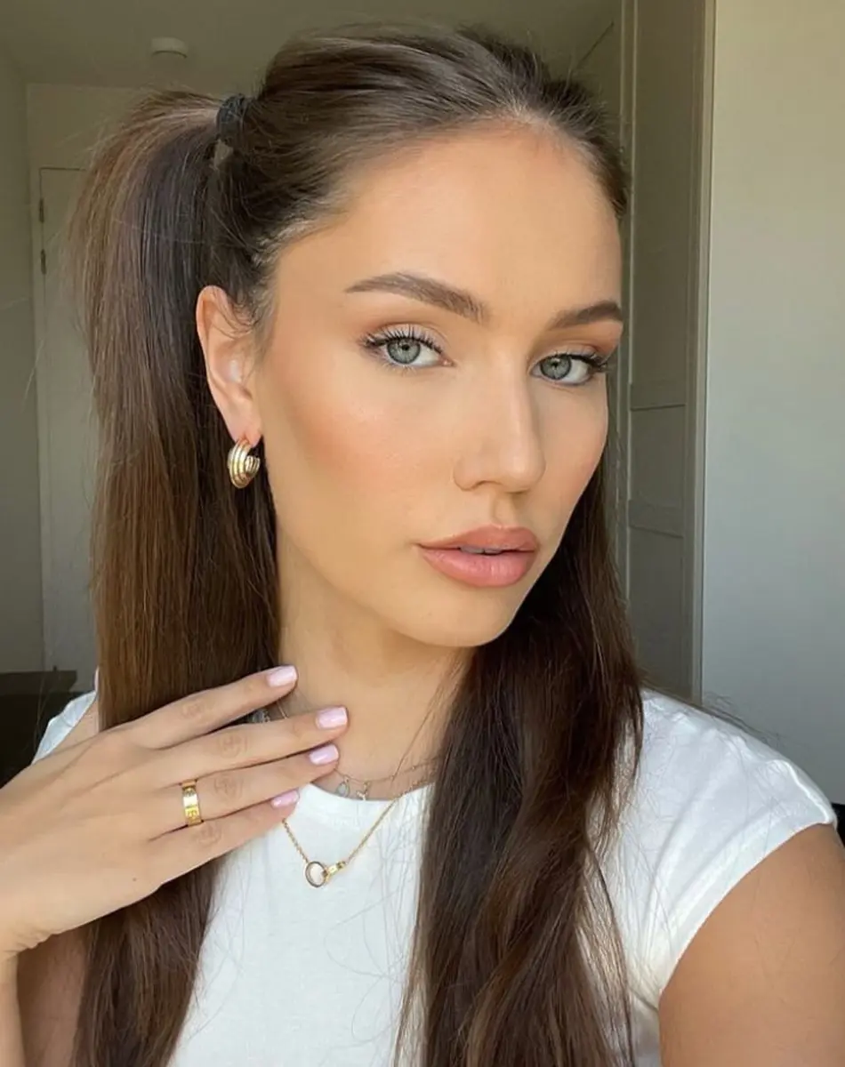 Nellie escort in Dubai