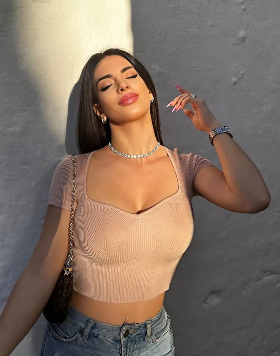 Polina escort in Dubai