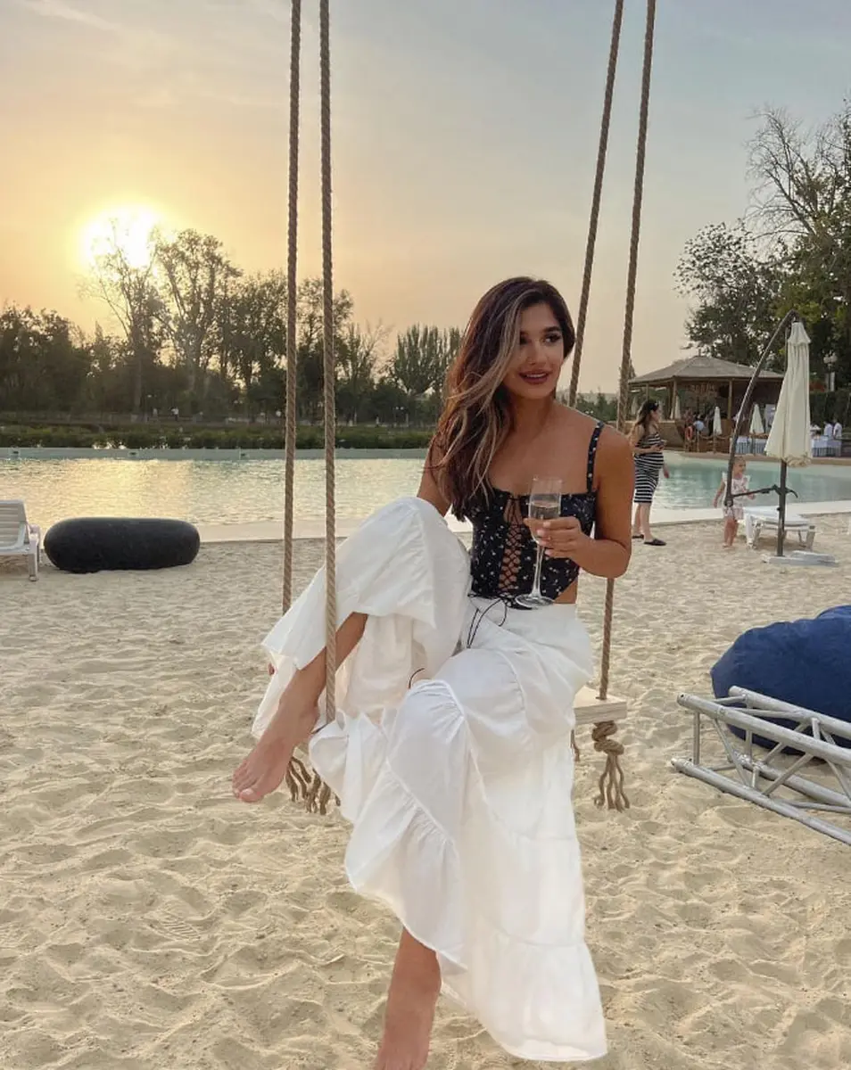 Sabrina escort in Dubai