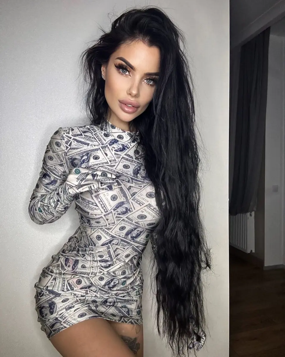 Sofia escort in Dubai