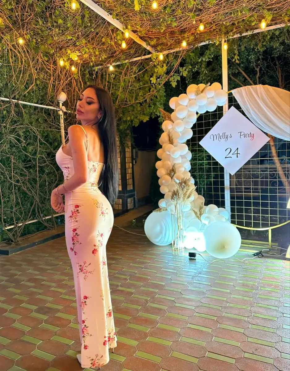 Violet escort in Dubai